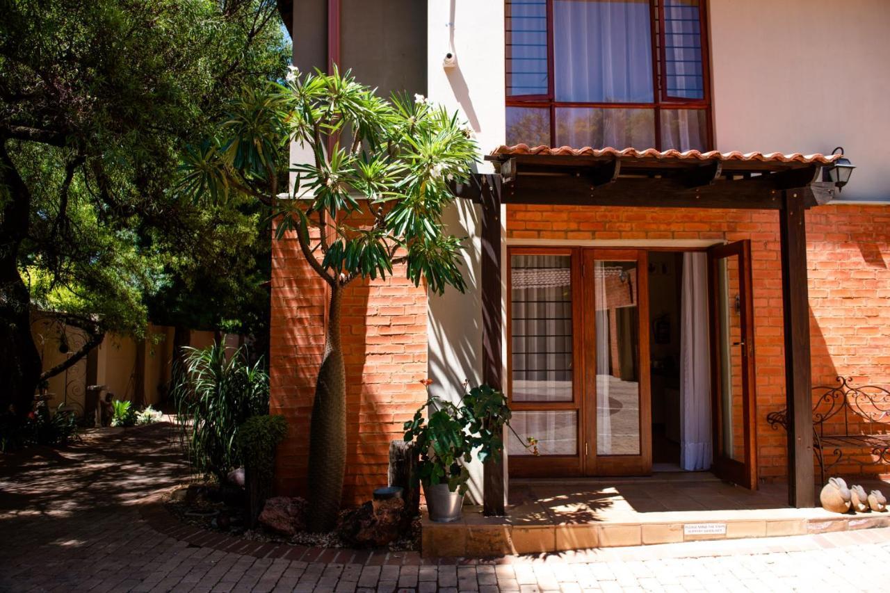 37 On Charles Hotel Pretoria-Noord Kültér fotó