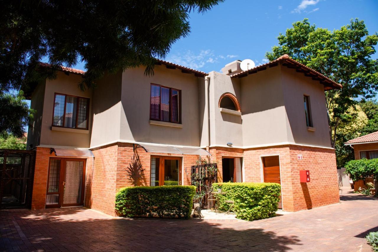 37 On Charles Hotel Pretoria-Noord Kültér fotó