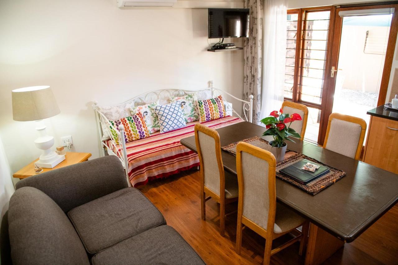 37 On Charles Hotel Pretoria-Noord Kültér fotó