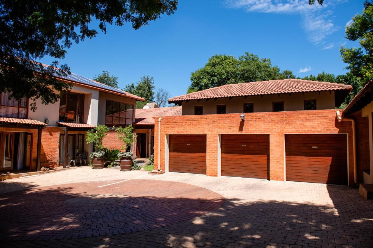 37 On Charles Hotel Pretoria-Noord Kültér fotó