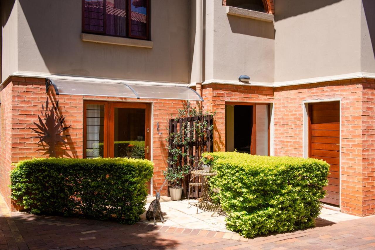 37 On Charles Hotel Pretoria-Noord Kültér fotó